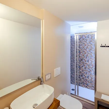Le Di Maggie Guest house 4*