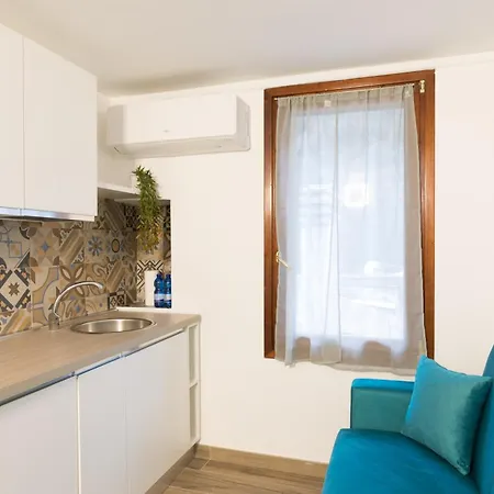 Le Di Maggie Guest house Isolabona