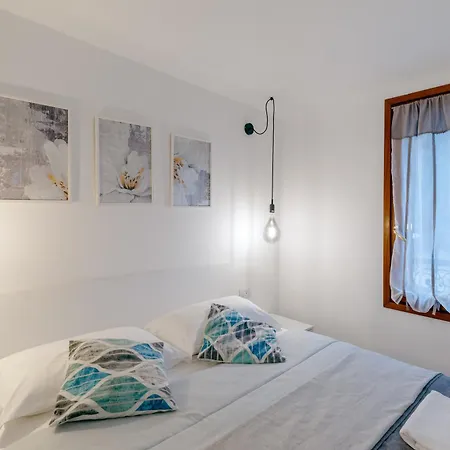Le Di Maggie Guest house 4*